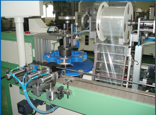 Auto Turntable Dust Caps Holding Machine 3P 380V For Spin-On Filter