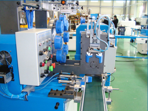 PLC Control Auto Turntable Oil Filter Making Machine , Product Capacity 30 - 50 pcs/min